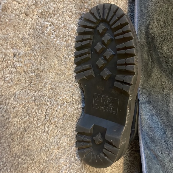 Low Top Doc Martens - Picture 3 of 4